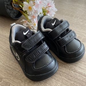 Nike Toddler Sneakers NWOT